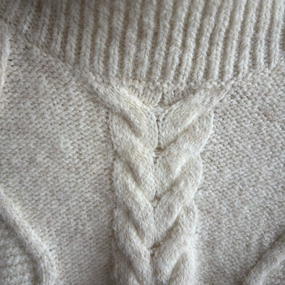 LOFT Chunky Wool Blend Cream Cable Knit Sleeveless Soft Sweater Vest Size Large - Picture 6 of 13